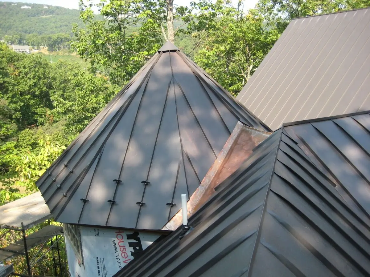 Professional Roof Tarp Installation by Craftsman Roofing in Gaylordsville